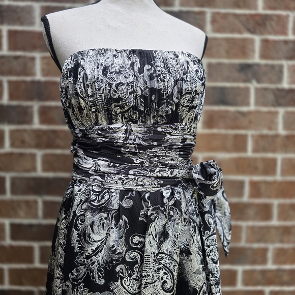 BCBGMaxAzria Strapless Black and Cream Paisley Dress 100% Silk - Picture 4 of 13